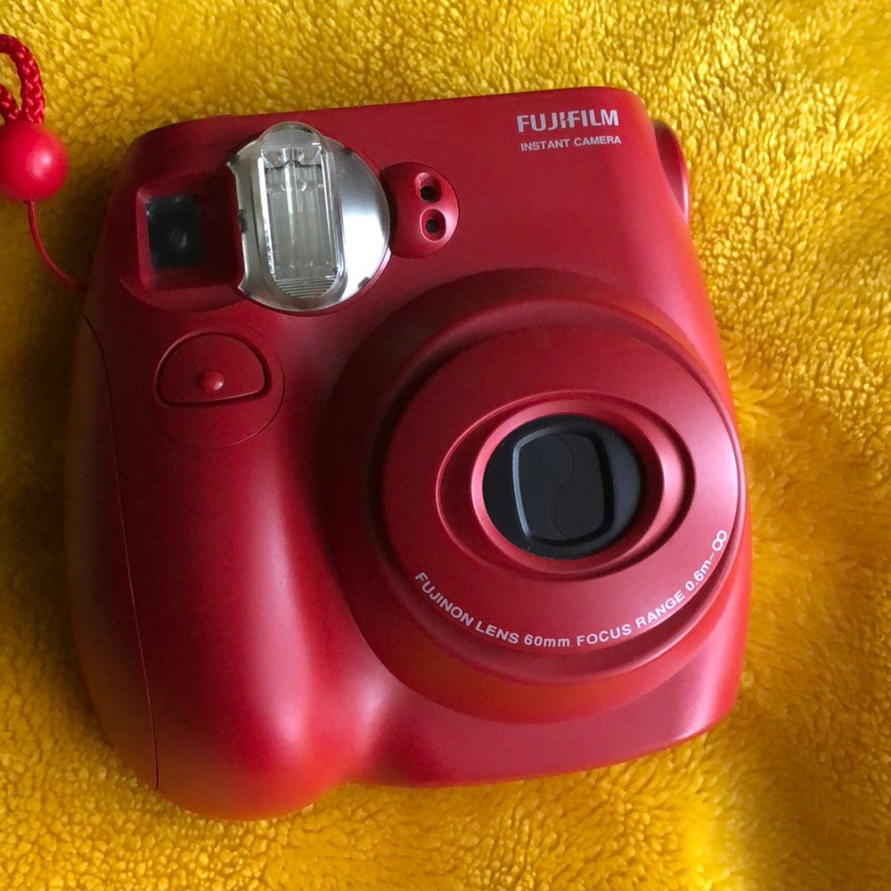 POLAROID CAMERA